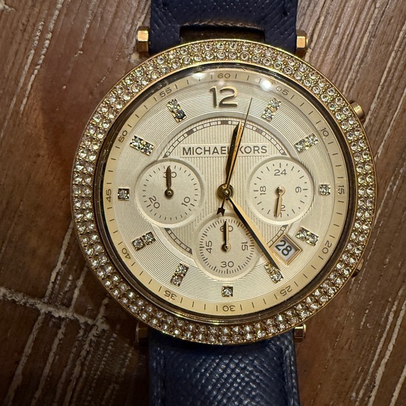 Michael Kors Gold Dial with Navy Strap Watch - Picture 2 of 2